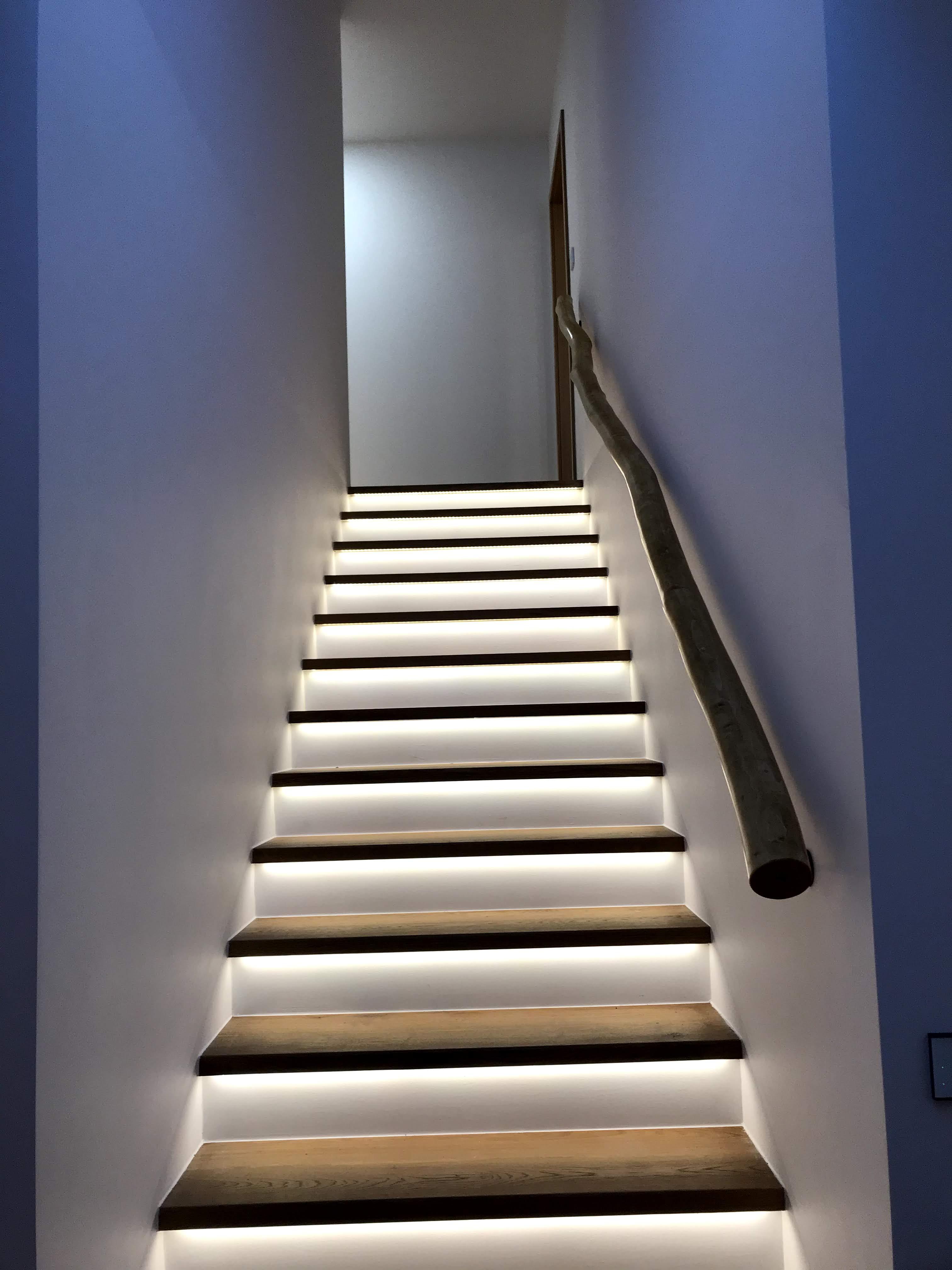 LED profil plochý RAW 20x2 mm